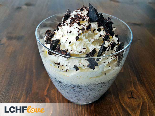 Rum-kokos chia puding